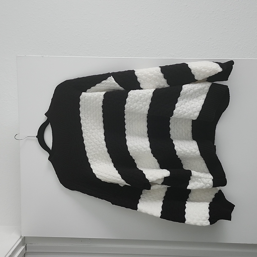 Knit sweater